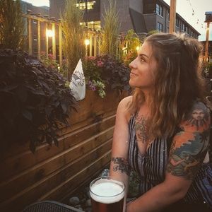 Meet your Posher, Lisa